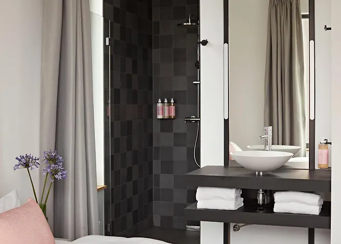 Numa Drift 4* برلين